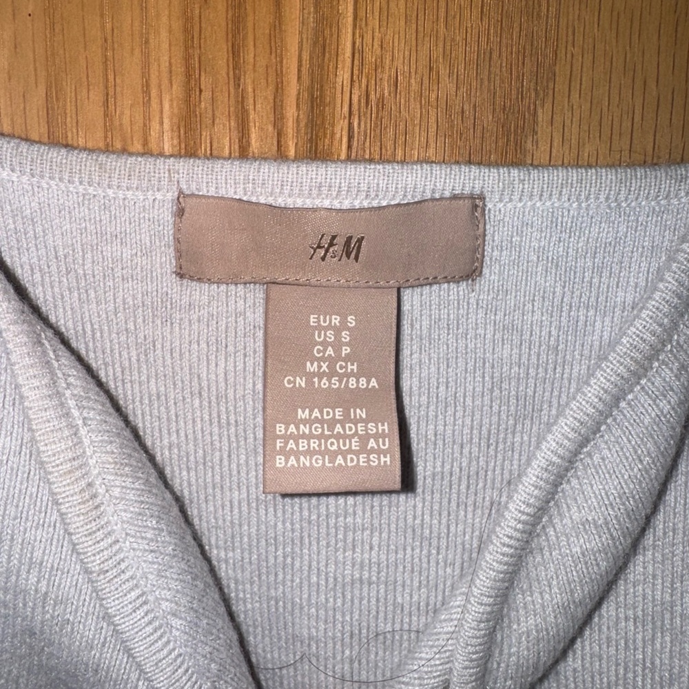 H&M Cream Tank Top with Sweetheart Neckline - Picture 3 of 5
